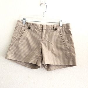 Gap women’s short stripes size 6